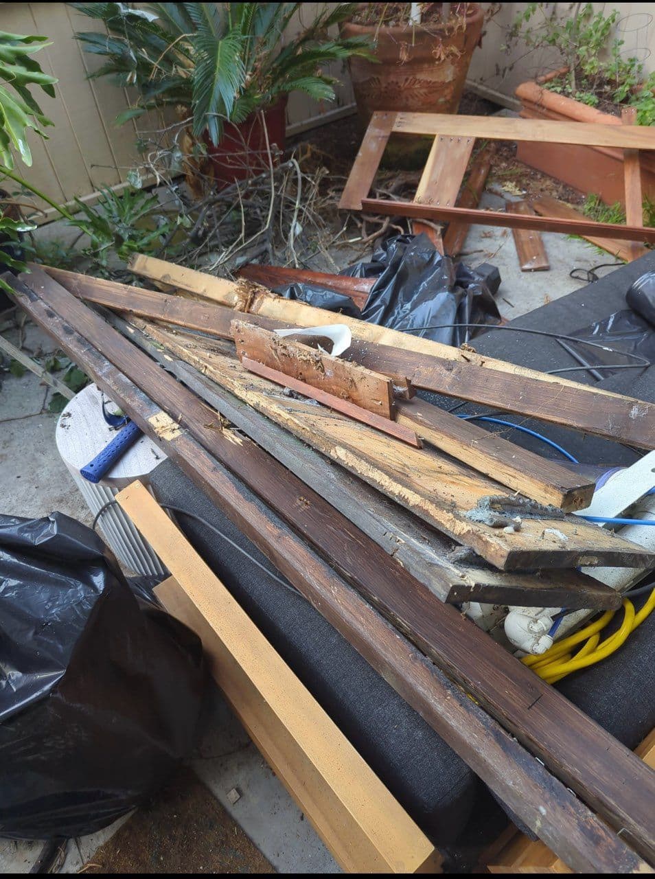 Gallery photos for Clearing the Clutter - Efficient Junk Removal: Image #1