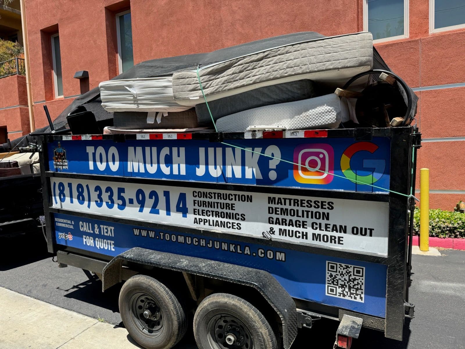 Full Load Junk Removal in Mar Vista image