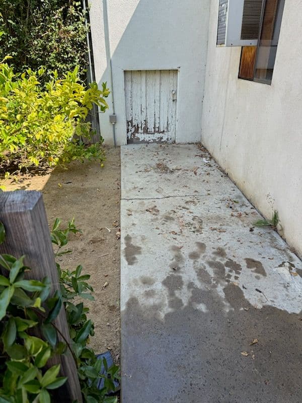 Gallery photos for Transform Your Space with Expert Junk Removal: Image #1
