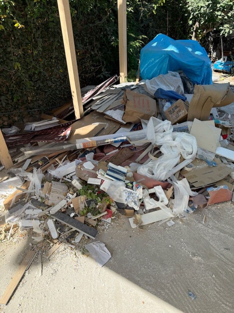 Efficient Junk Removal in Winnetka image